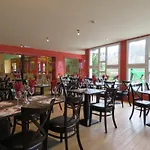 Hotel Bouillon فندق 3*