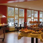 Hotel Bouillon فندق