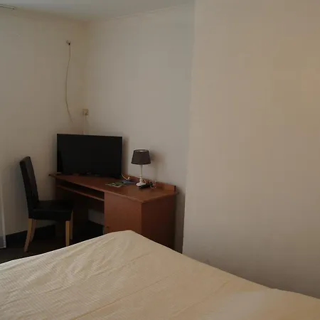 فندق Hotel Bouillon بوالون