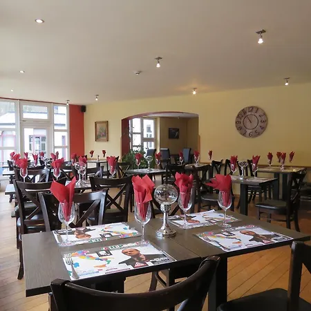 Hotel Bouillon فندق