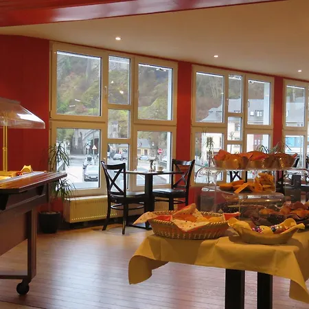 Hotel Bouillon فندق