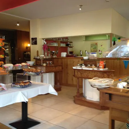 Hotel Bouillon 酒店 布永