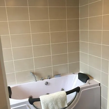 Hotel Bouillon 3* بوالون