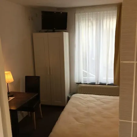 酒店 Hotel Bouillon 布永